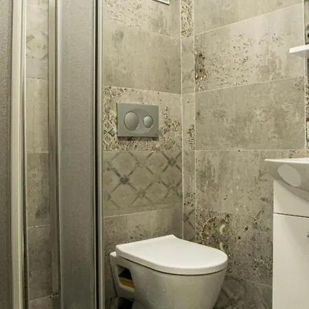 3 Bedroom - Close To The Center Villa