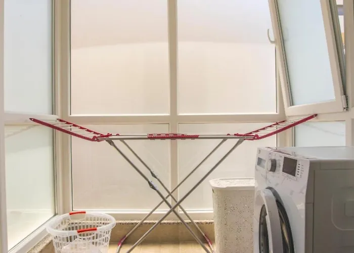 3 Bedroom - Close To The Center Вилла