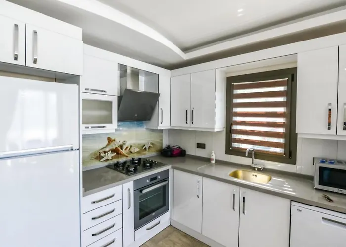 3 Bedroom - Close To The Center Вилла