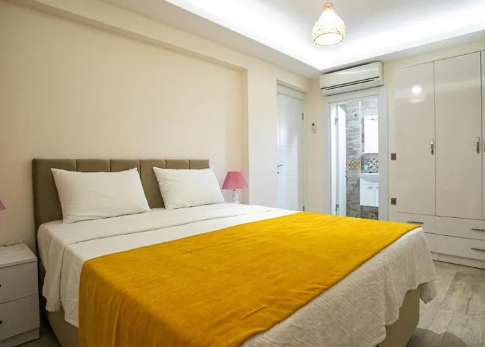 3 Bedroom - Close To The Center Вилла *