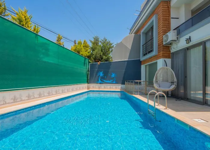 3 Bedroom - Close To The Center Вилла