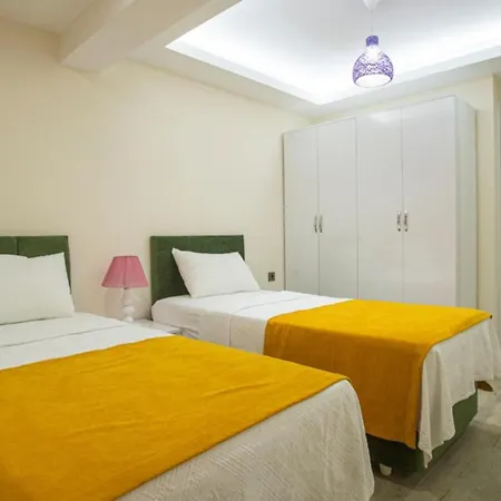 3 Bedroom - Close To The Center 빌라 페티예